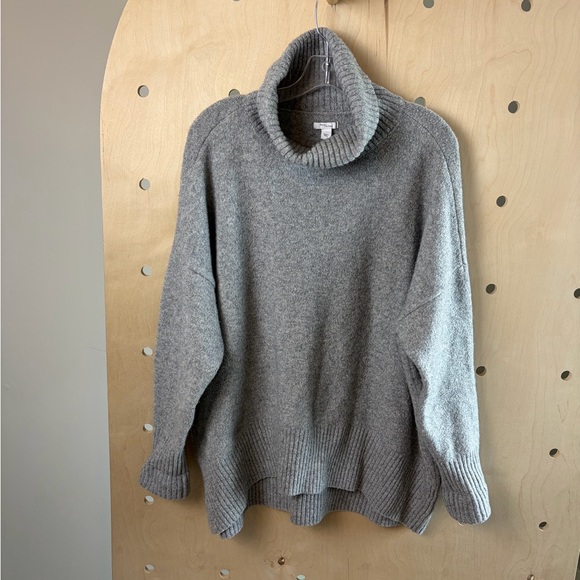 Daily Ritual Women's Oversized Cozy Boucle Turtleneck Sweater Gray Size XL - Picture 3 of 5